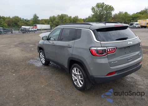 2023 Jeep Compass Latitude Lux Fwd from USA, damaged, VIN 3C4NJDFN6PT571535